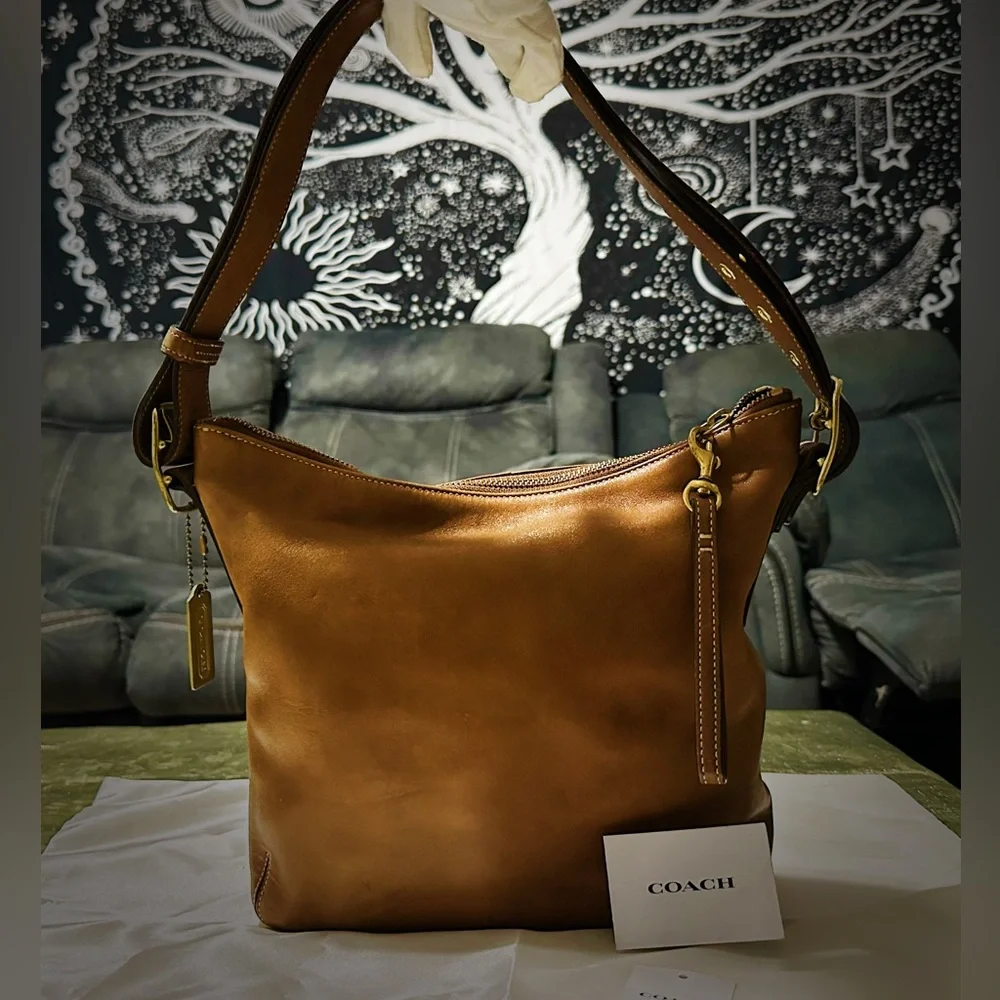 Vintage Y2K Coach Crossbody Bag 2004 year Tan soft Leather Crossbody Bag - Picture 16 of 17
